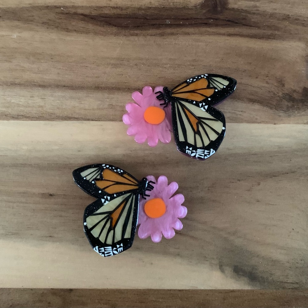 Erstwilder A Butterfly Named Flutter Hair Clips Set 2 Piece NWOT